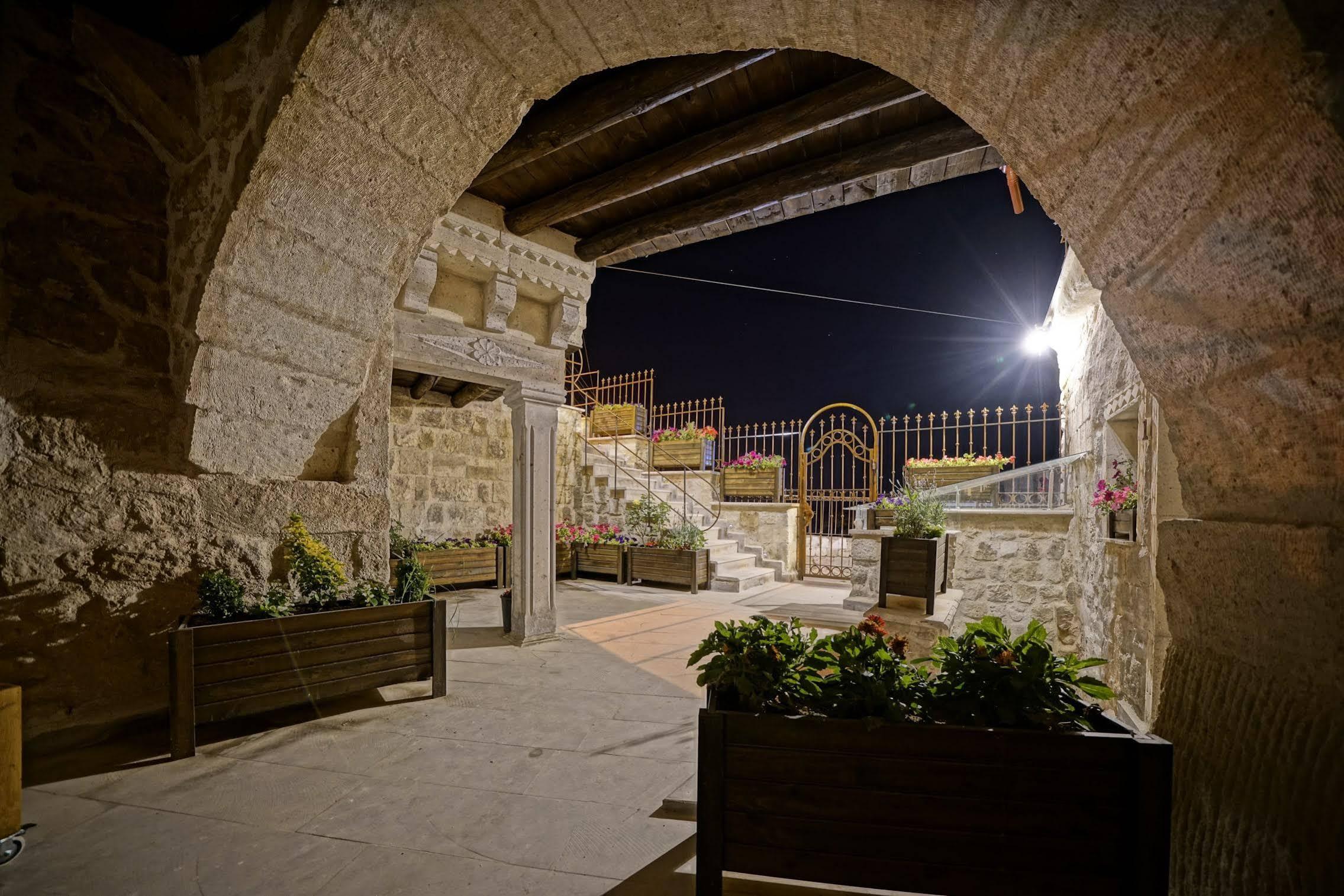 Vigneron Cave Hotel نفسهير المظهر الخارجي الصورة